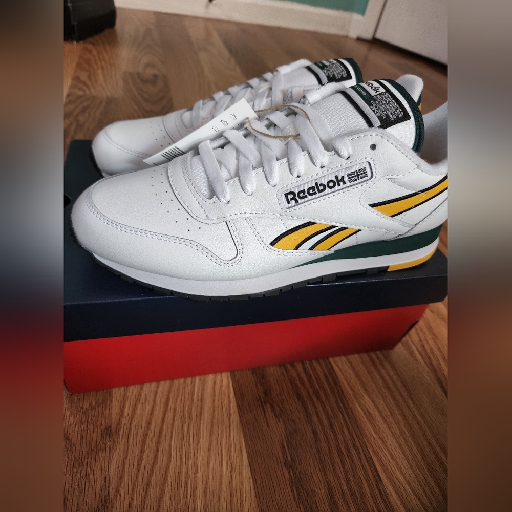 SOLD Reebok Classic Leather White/Fierce Gold/Collegiate Green - Picture 9 of 17